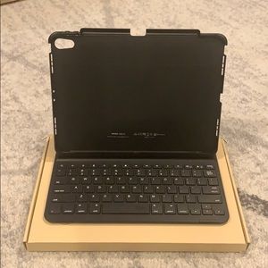 iPad Pro keyboard case